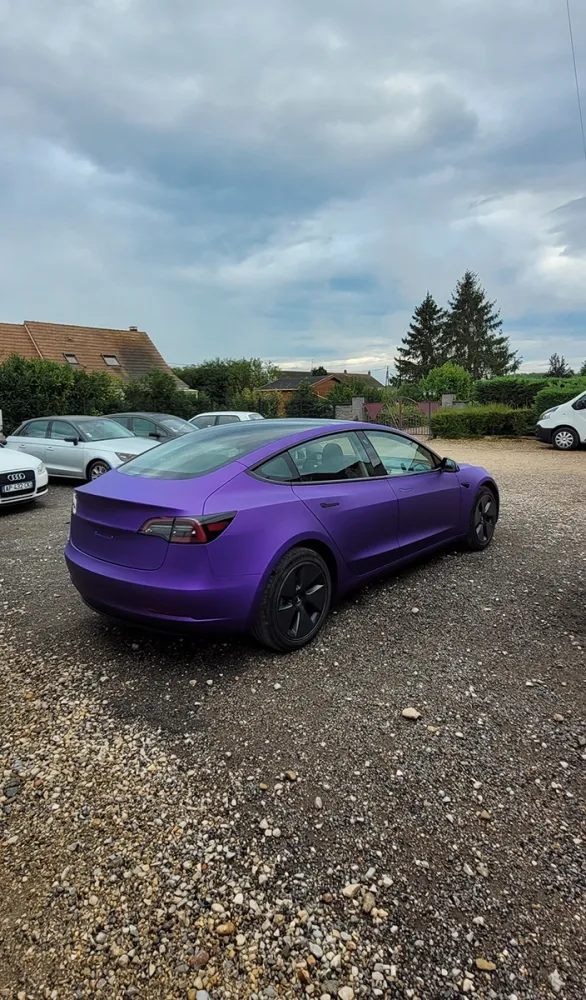 atelier_du_covering_tesla_arrière_violet atelier_du_covering_tesla_arrière_violet